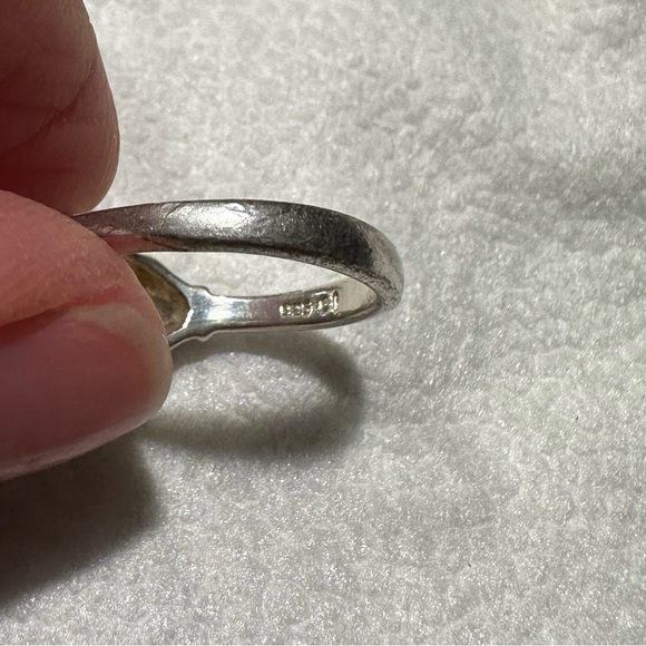 Sterling Silver flower ring - Picture 14 of 17